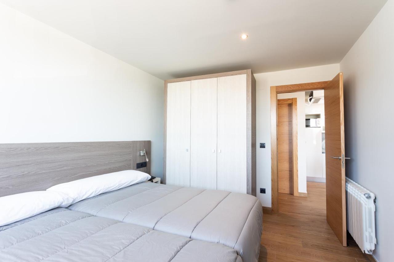 Apartamentos Playa De Los Barcos Isla Plana Dış mekan fotoğraf
