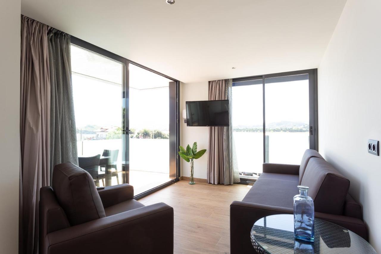 Apartamentos Playa De Los Barcos Isla Plana Dış mekan fotoğraf